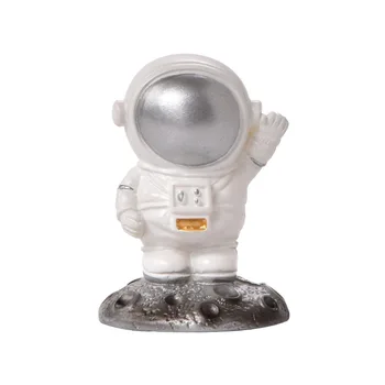 Didmeninė kosmosą astronautas statula miniatiūriniai dervos niekučių kūrybos namų biuro torto kepimo skraidančia lėkšte kapsulė amatų dovana